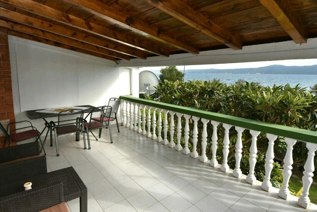 Apartman Zora Sukošan Buitenkant foto