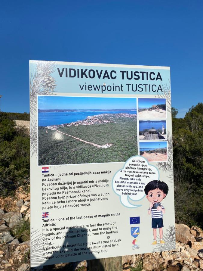 Apartman Zora Sukošan Buitenkant foto